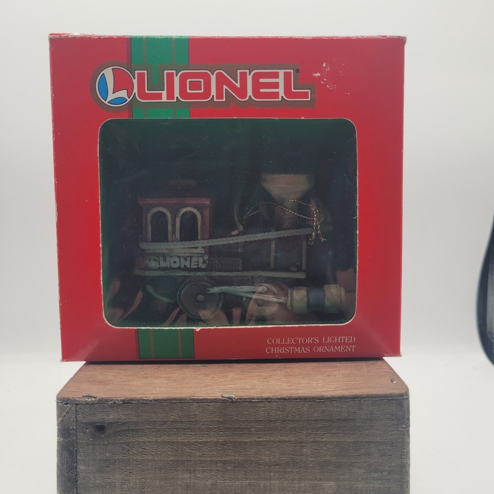 Lionel #37-603 1st Edition Porcelain Lighted Ornament Locomotive IN ORIGINAL BOX